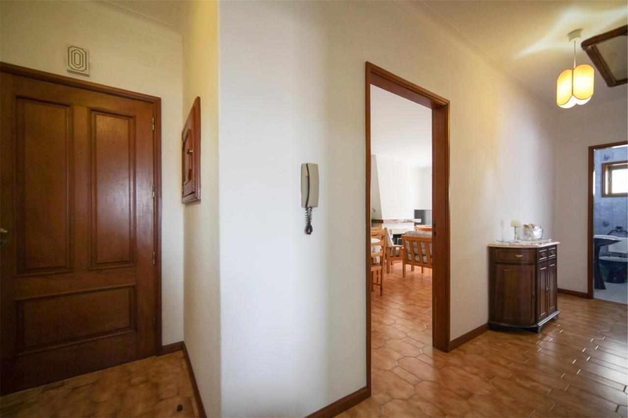 Апартаменты Apartamento Edumar Вила-ду-Конди Экстерьер фото